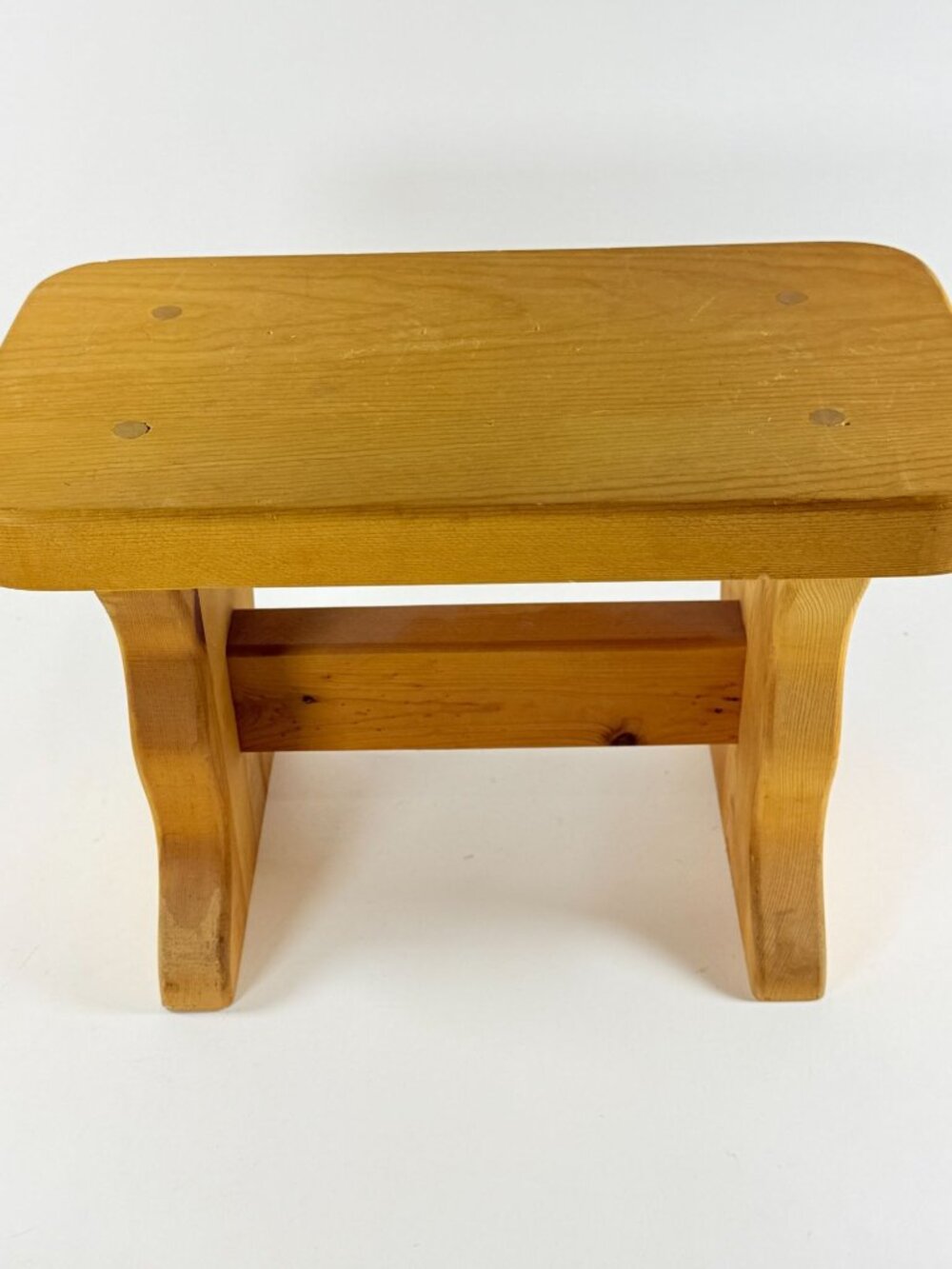 Handmade Wooden Step Stool With Scalloped Legs And Natural Finish 16x9x11